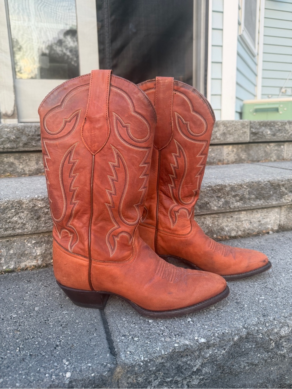 Womens Western Cowboy Boots in light brown